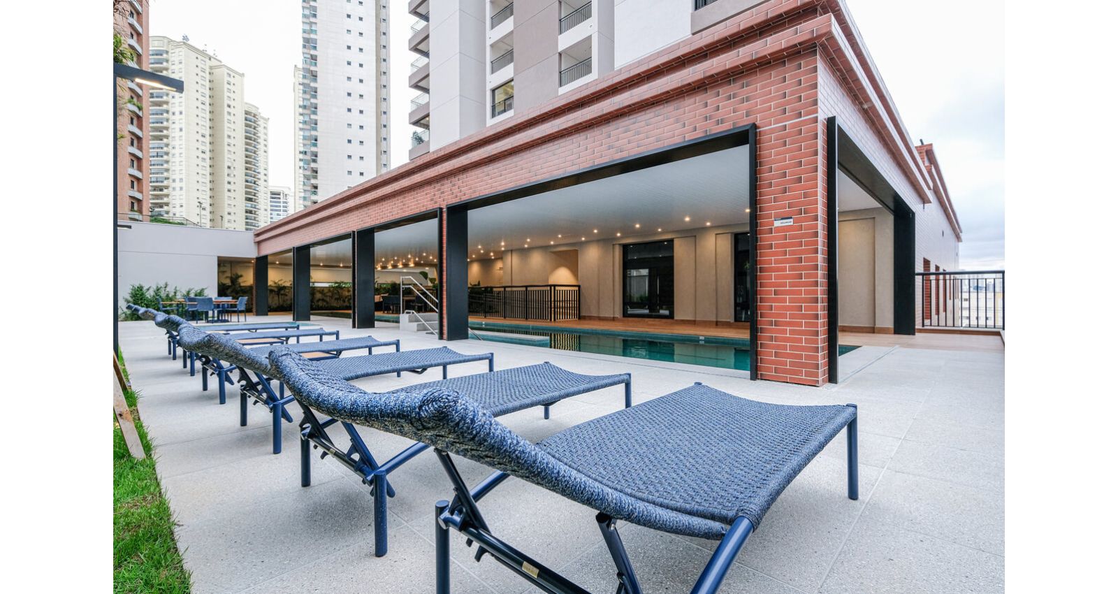 Piscina adulto com raia de 25m