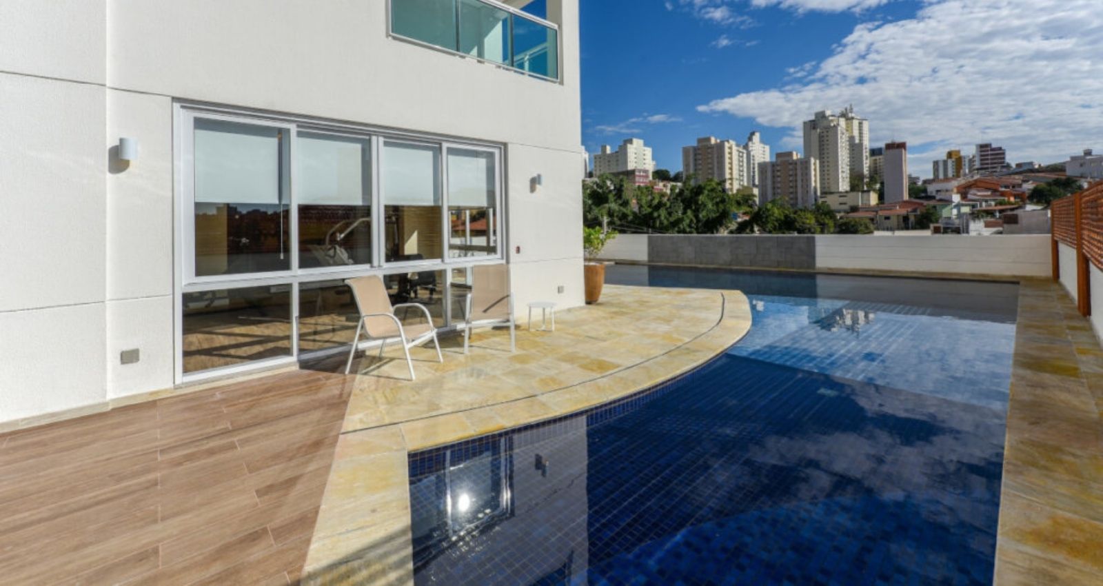 Piscina Descoberta Adulto e Infantil