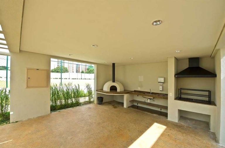 Churrasqueira com forno de pizza